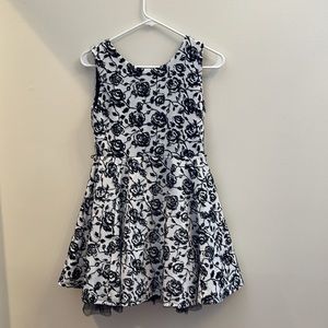 Knitworks Black And White Girls Dress With Silver Accents Size 14